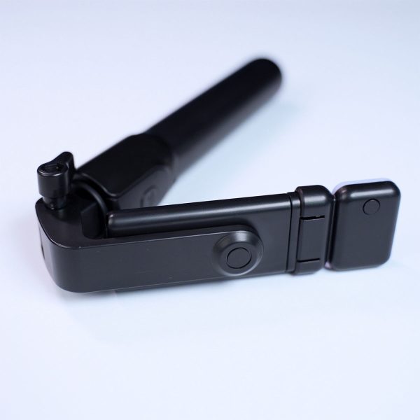 R1S 4-in-1 Multifunctional Selfie Stick, Tripod Stand, Bluetooth & Selfie Light