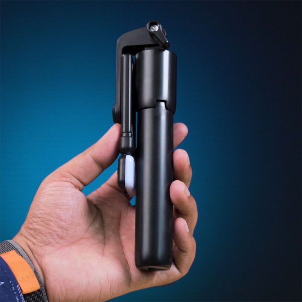 R1S 4-in-1 Multifunctional Selfie Stick, Tripod Stand, Bluetooth & Selfie Light